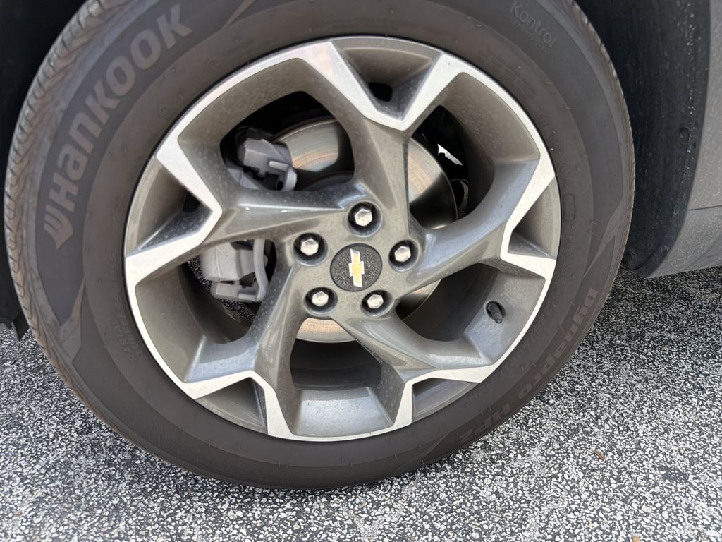used 2025 Chevrolet Trax car, priced at $19,391