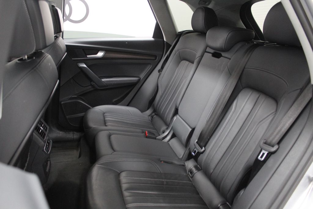 Thumbnail: 2022 Audi Q5 - 30