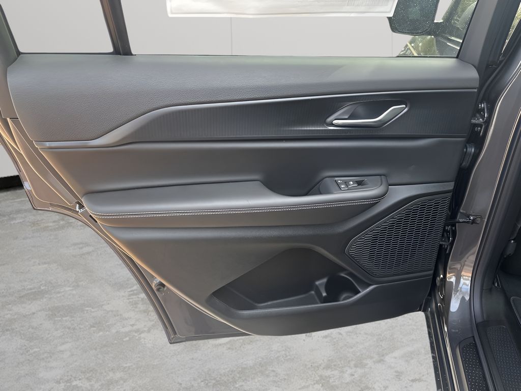 New Car 2025 Jeep Grand Cherokee L  For Sale Under $50,000 In Austin, Texas