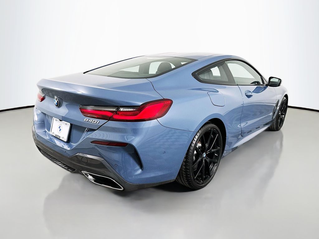 Thumbnail: 2022 BMW 8 Series - 5