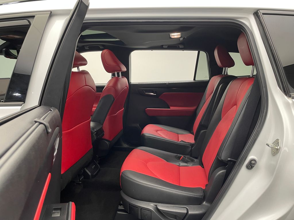 2024 Toyota Highlander XSE 16