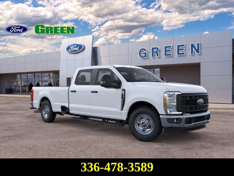 Oxford White 2026 Ford F-250 Super Duty Pickup Truck 4X2 Automatic
