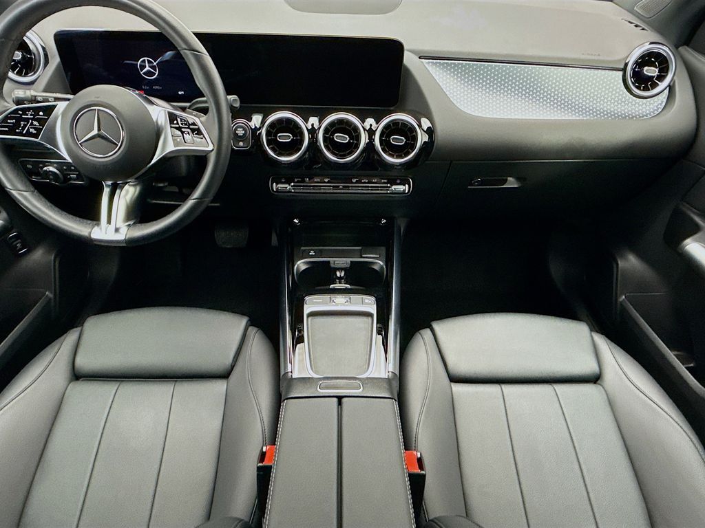 Thumbnail: 2025 Mercedes-Benz GLA - 13