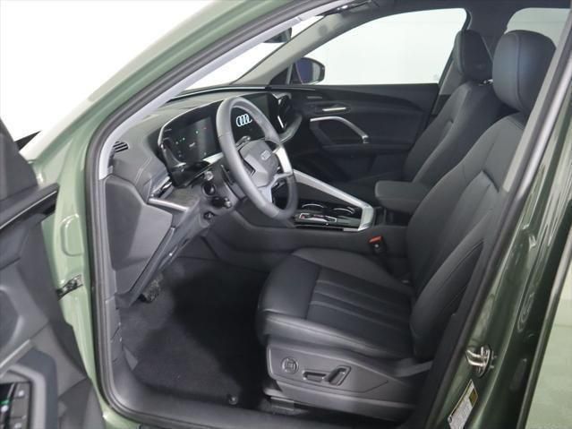 Thumbnail: 2025 Audi Q5 - 21