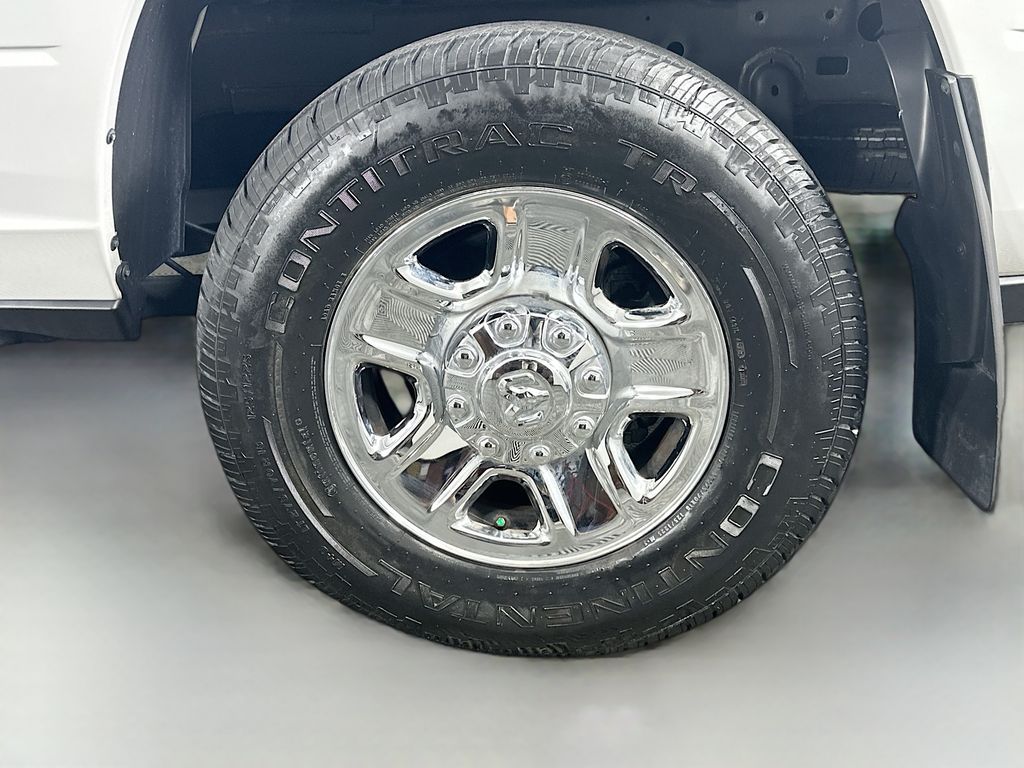 Used 2020 White Ram Tradesman image 35