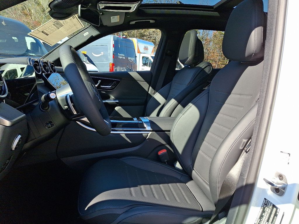 Thumbnail: 2026 Mercedes-Benz GLC - 8