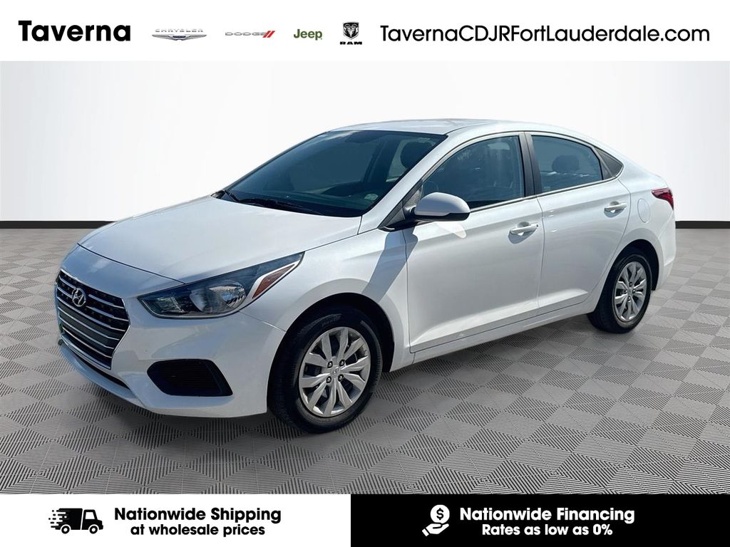 Frost White 2022 Hyundai Accent Sedan Front-Wheel Drive Continuously Variable Transmission