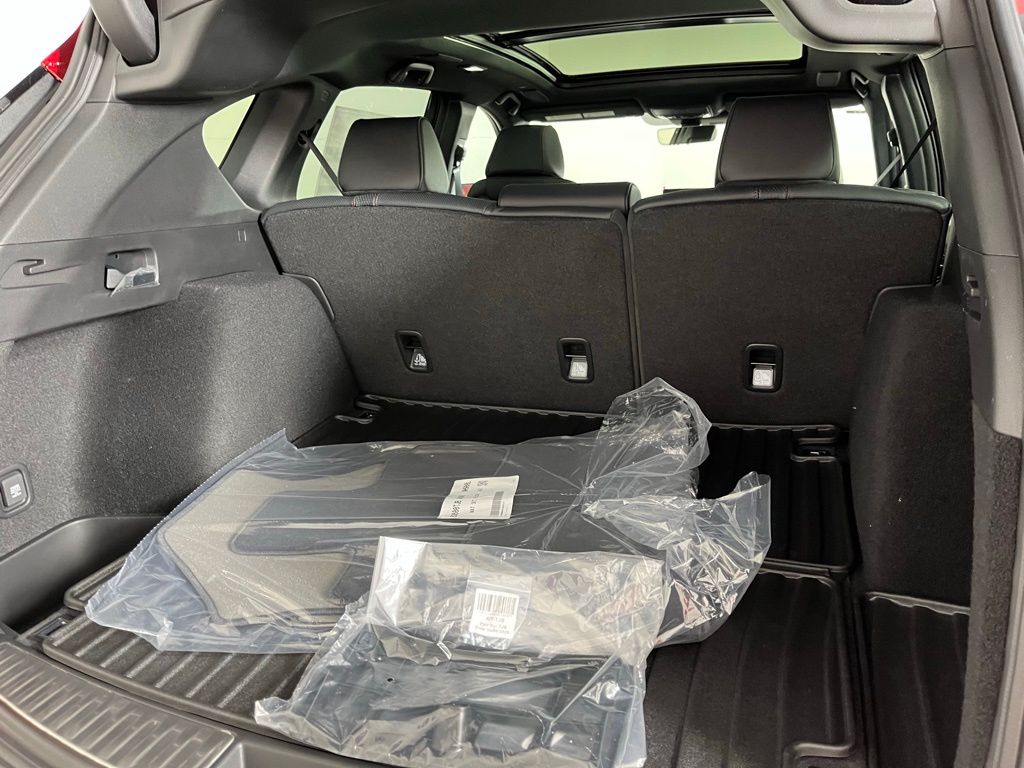 Thumbnail: 2026 Acura RDX - 10