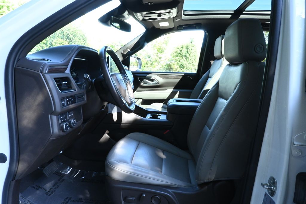 Thumbnail: 2023 Chevrolet Tahoe - 3