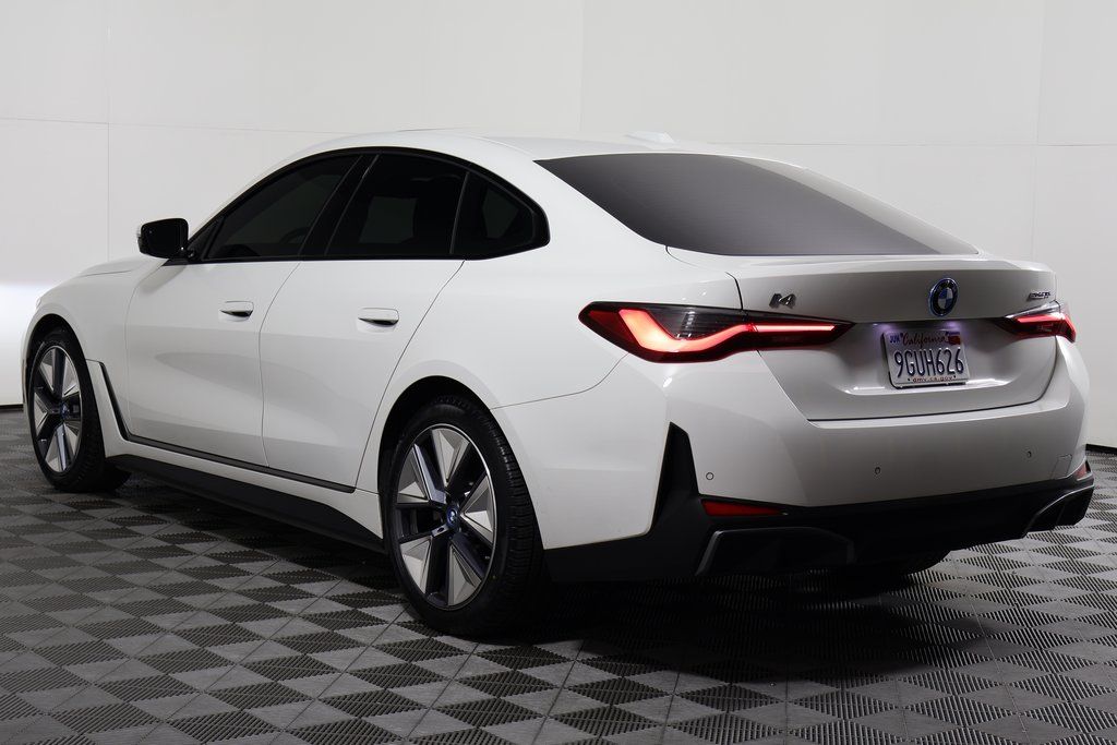 Thumbnail: 2023 BMW i4 - 6