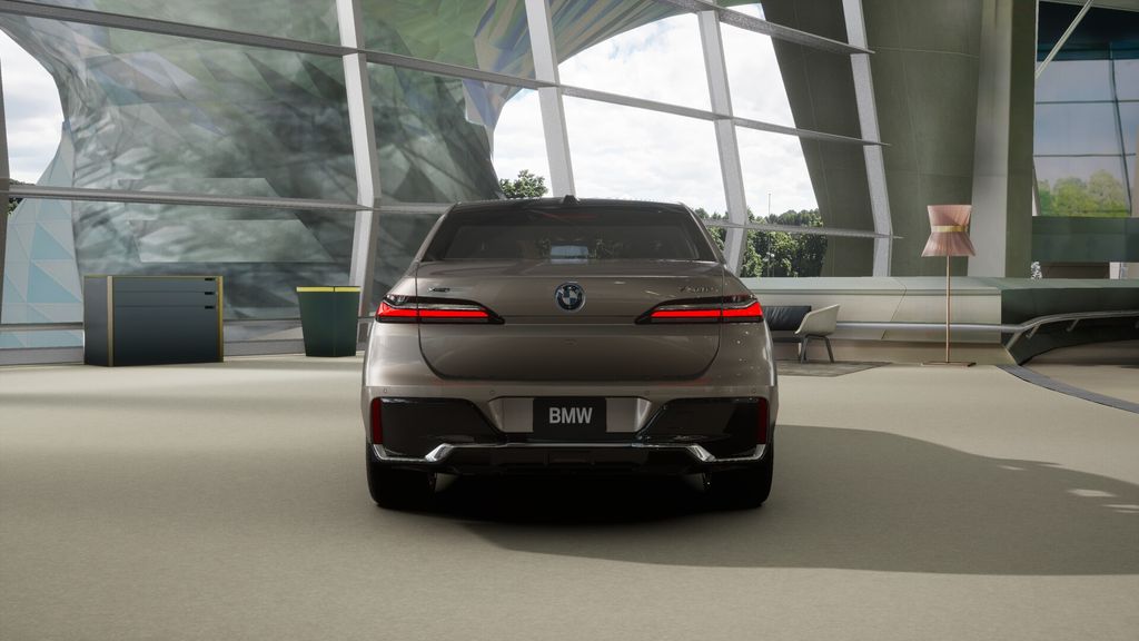 Thumbnail: 2026 BMW 7 Series - 32