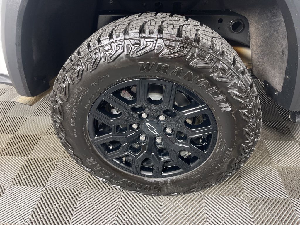 Thumbnail: 2025 Chevrolet Colorado - 11