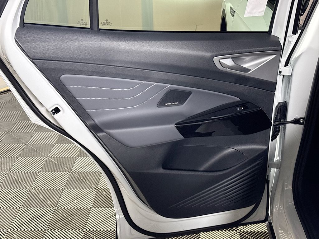 2025 Volkswagen ID.4 Pro S Plus