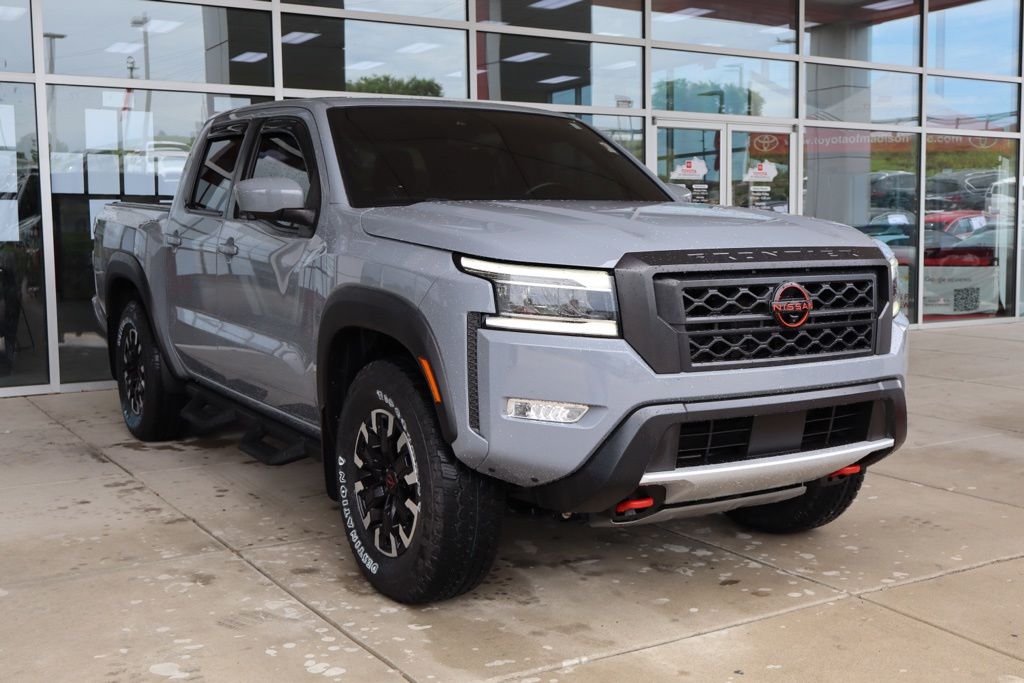 2022 Nissan Frontier PRO-4X Crew Cab 4WD