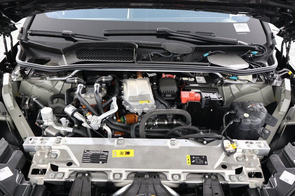 Thumbnail: 2026 BMW iX - 9