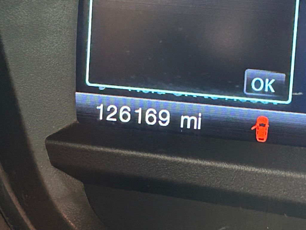 Used 2013 Black Ford XLT image 6