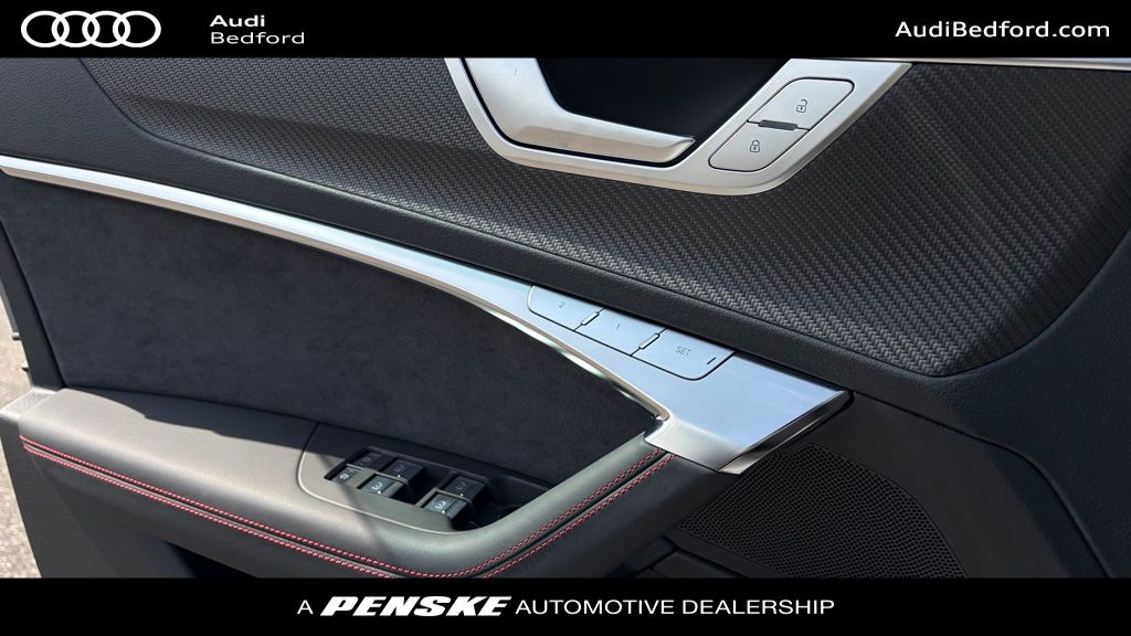 Thumbnail: 2026 Audi RS 7 - 12