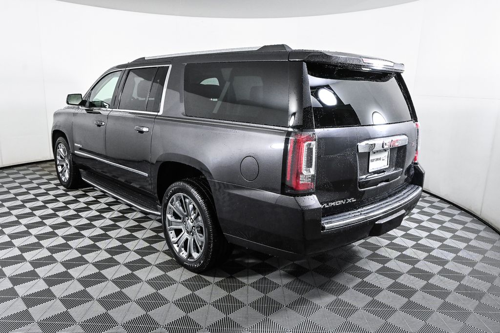 2016 GMC Yukon XL Denali 4