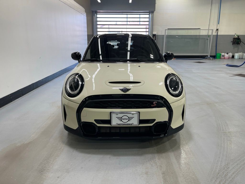 2022 MINI Cooper S 8