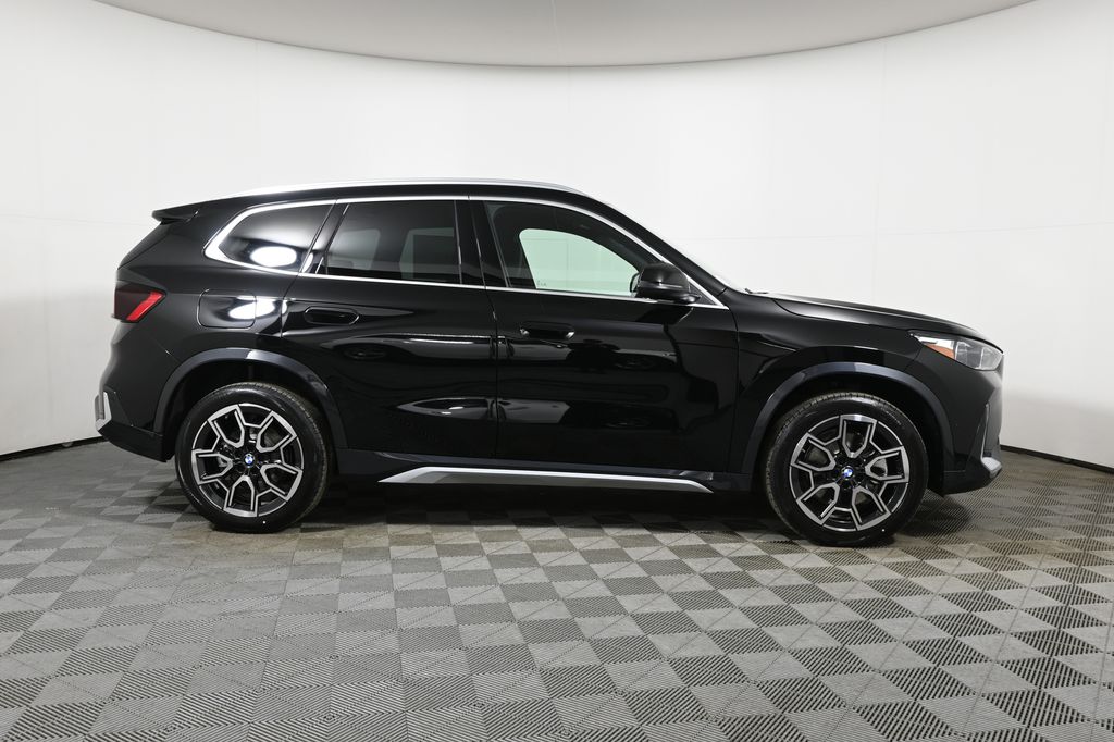 Thumbnail: 2026 BMW X1 - 8