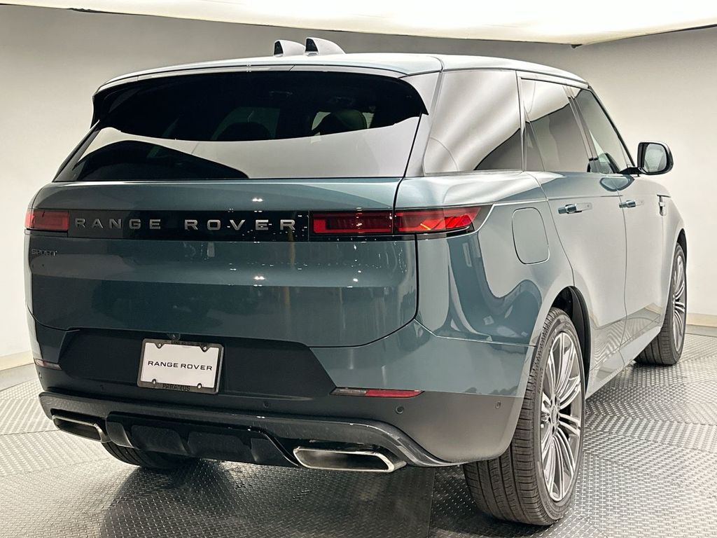 Thumbnail: 2026 Land Rover Range Rover Sport - 3
