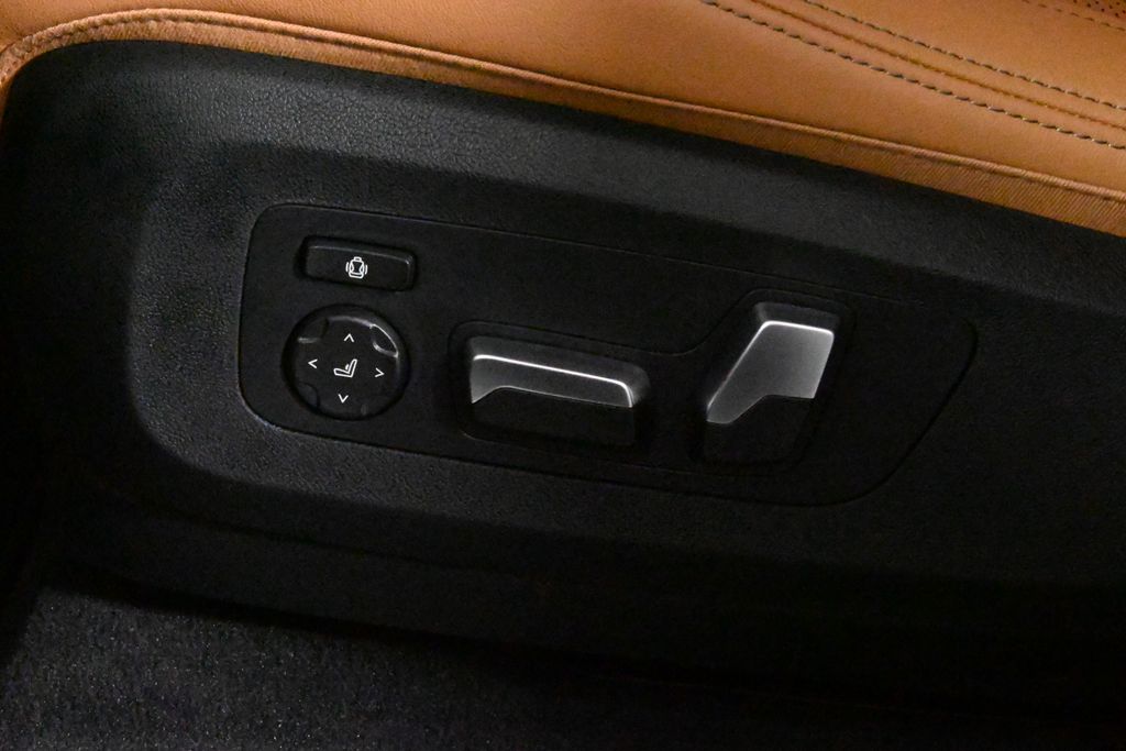 Thumbnail: 2026 BMW X5 - 27