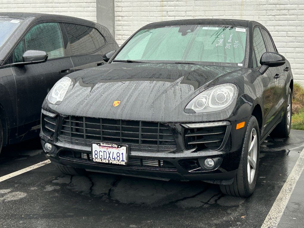 Thumbnail: 2018 Porsche Macan - 2
