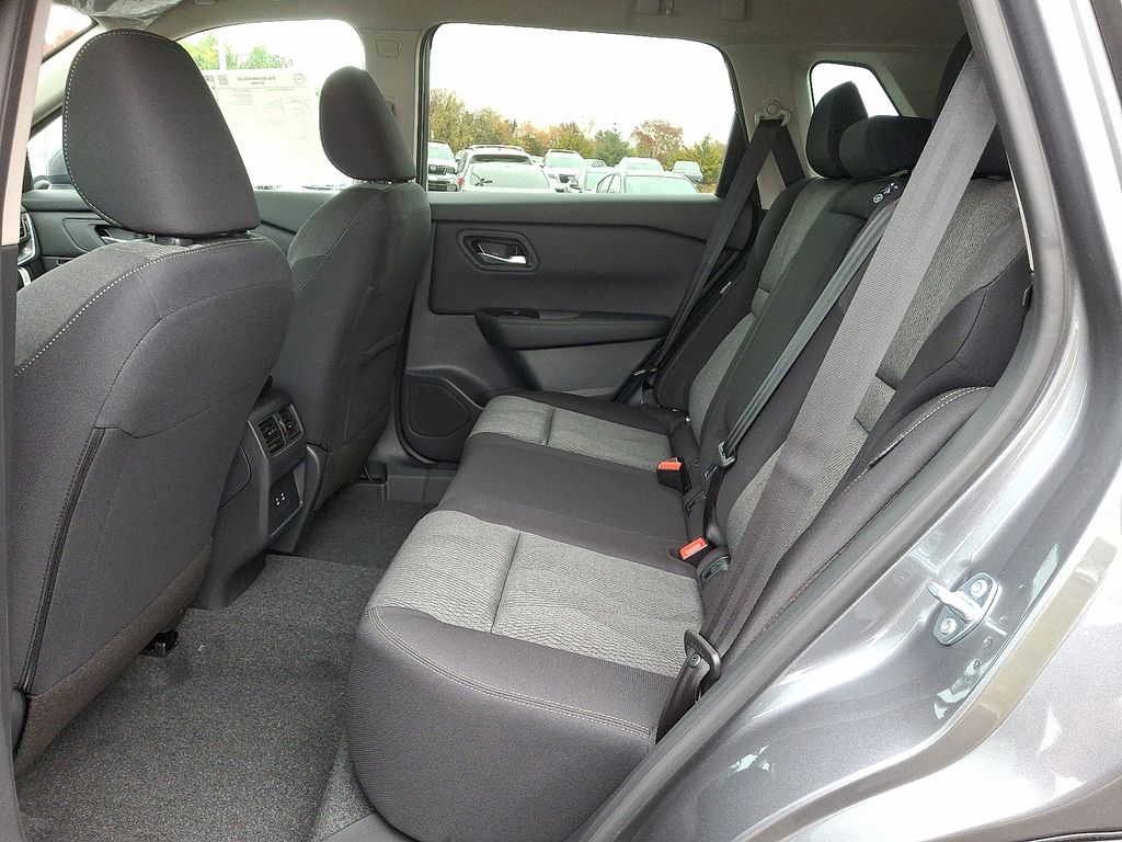 Thumbnail: 2026 Nissan Rogue - 5