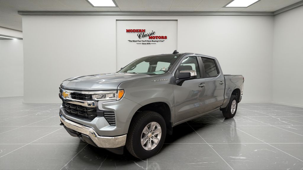 2026 Chevrolet Silverado 1500 LT Crew Cab 4WD