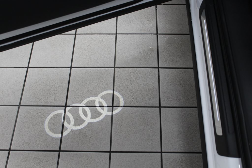 2025 Audi Q5  15