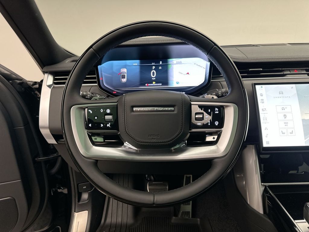 Thumbnail: 2025 Land Rover Range Rover - 13