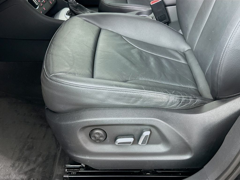 Thumbnail: 2018 Audi Q3 - 19