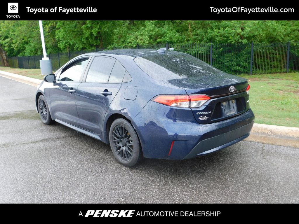 2020 Toyota Corolla LE 8