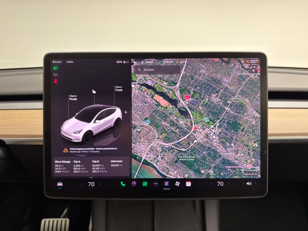 Thumbnail: 2022 Tesla Model Y - 16