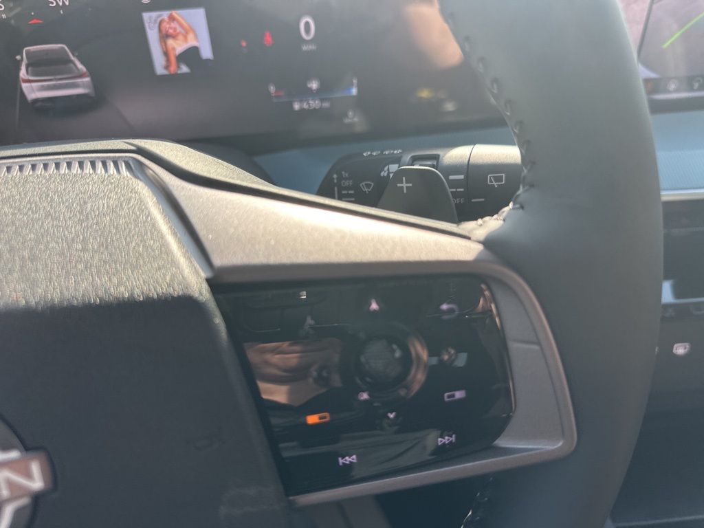 2025 Champagne Silver Metallic Nissan Murano SL AWD SUV