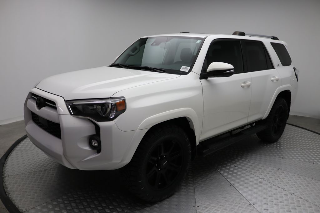 2022 Toyota 4Runner SR5 Premium's photo