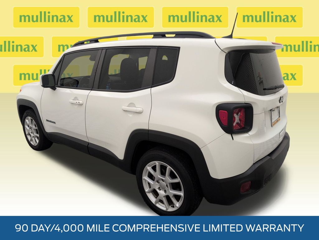 Certified Used 2021 White Jeep Latitude image 9