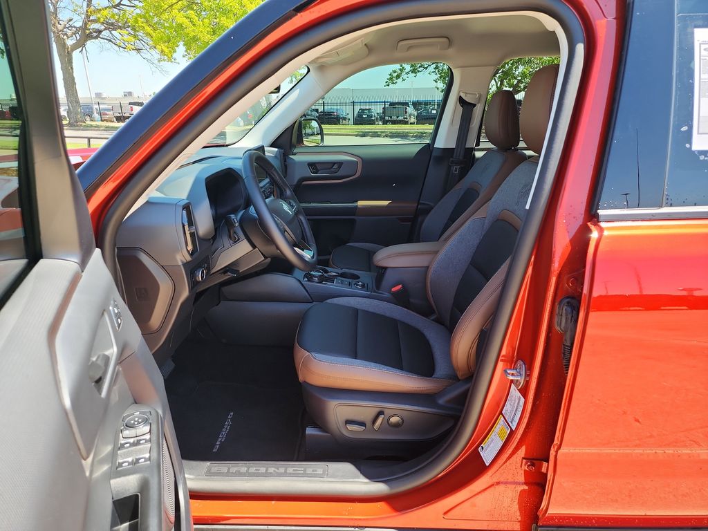 2024 Ford Bronco Sport Outer Banks photo