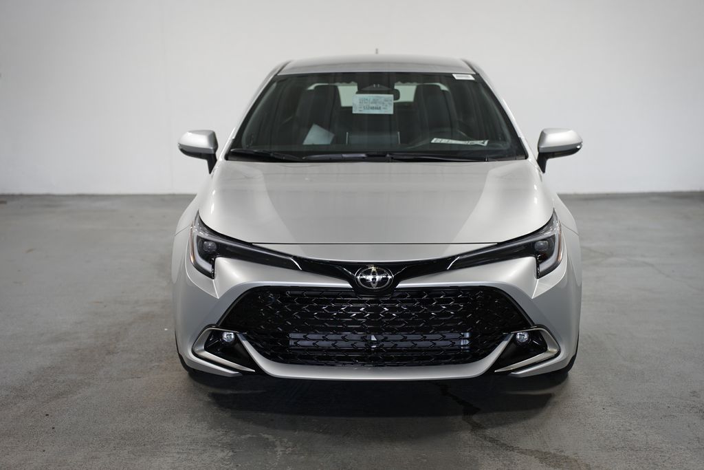 2025 Toyota Corolla XSE 2