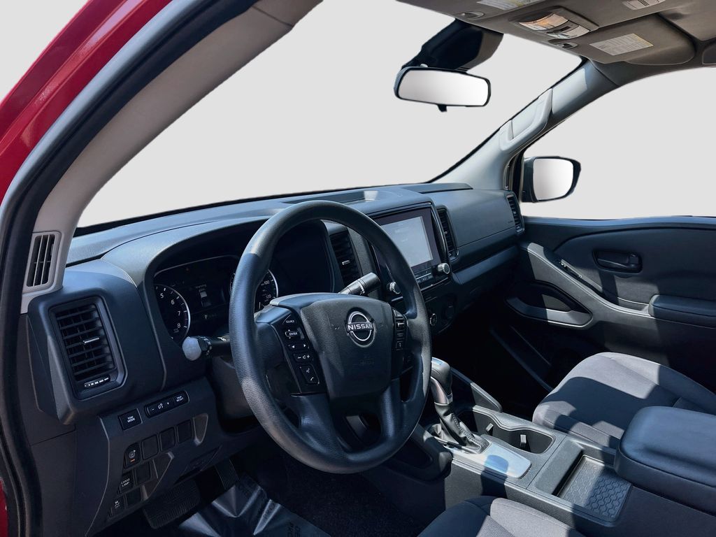 Used 2022 Red Nissan S image 9