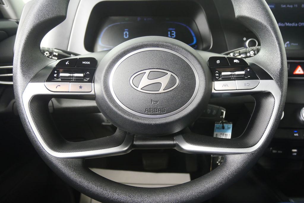 Thumbnail: 2025 Hyundai Elantra - 17