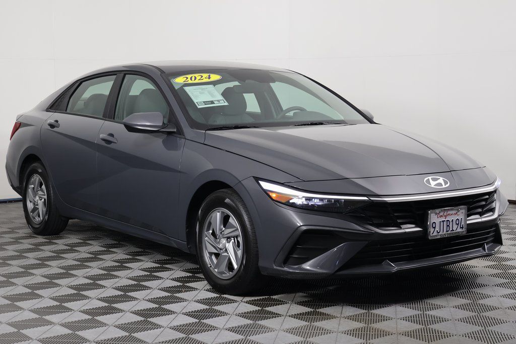 Thumbnail: 2024 Hyundai Elantra - 3