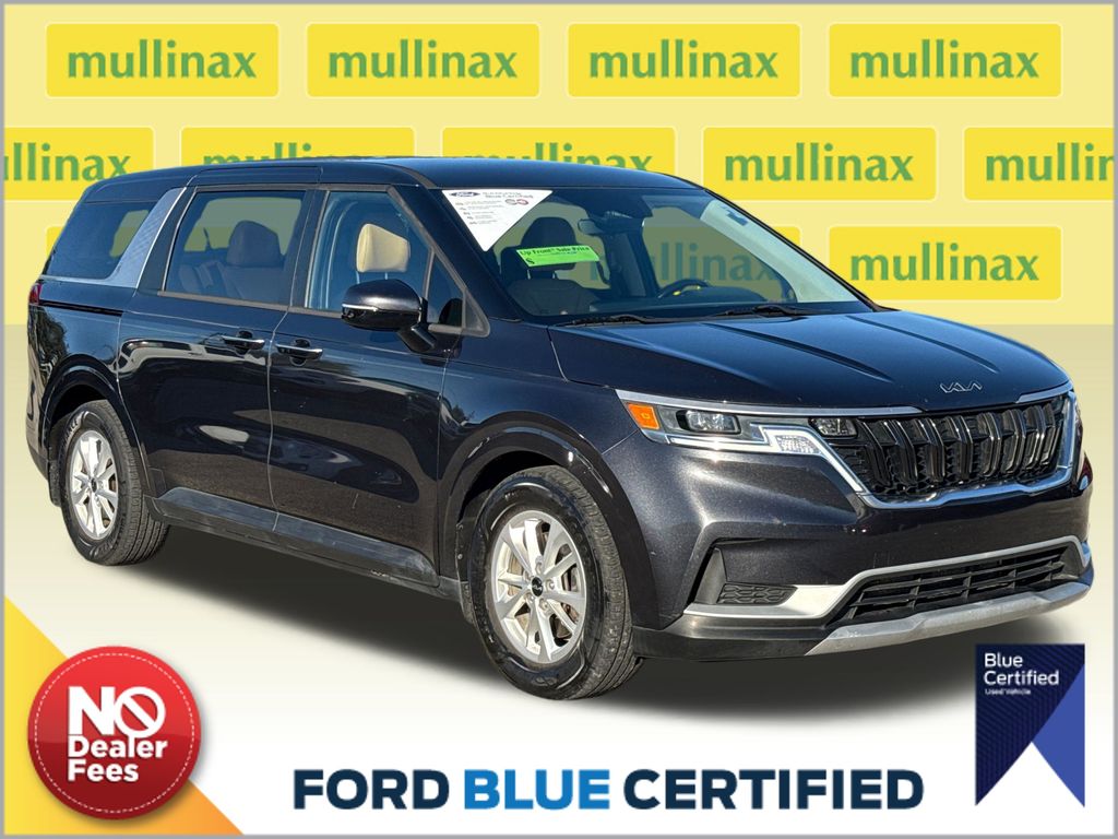 2022 Kia Carnival LX Seat Pkg's photo