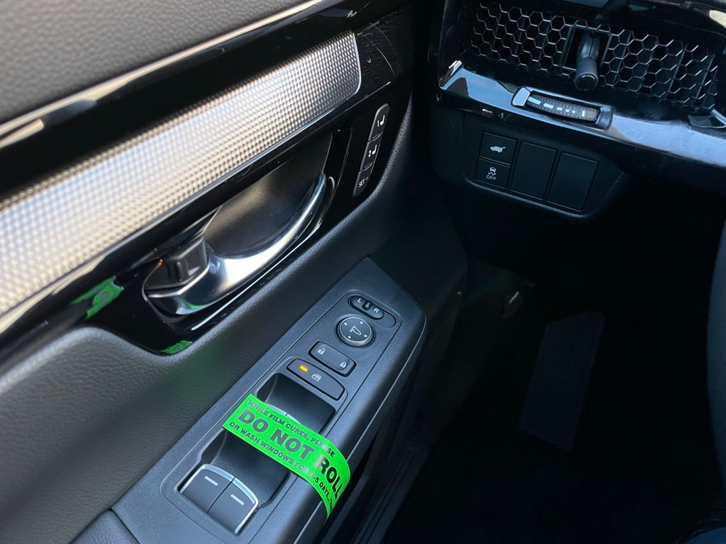 2025 Honda CR-V EX-L 22