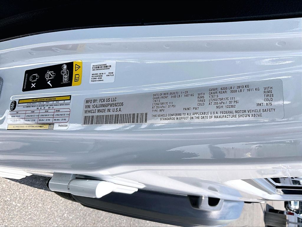 2023 Jeep Wrangler — photo 36