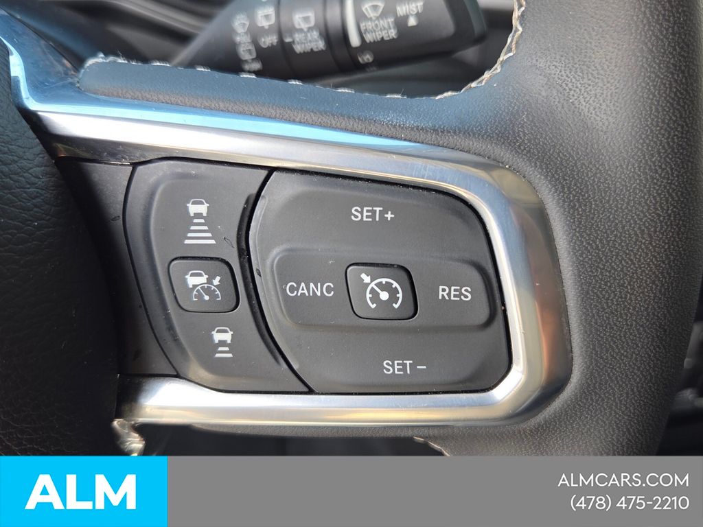 Used 2025 Black Jeep Sahara image 24