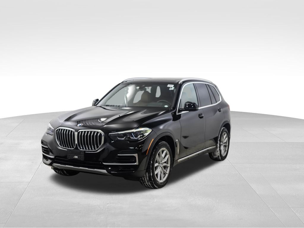 Thumbnail: 2022 BMW X5 - 1