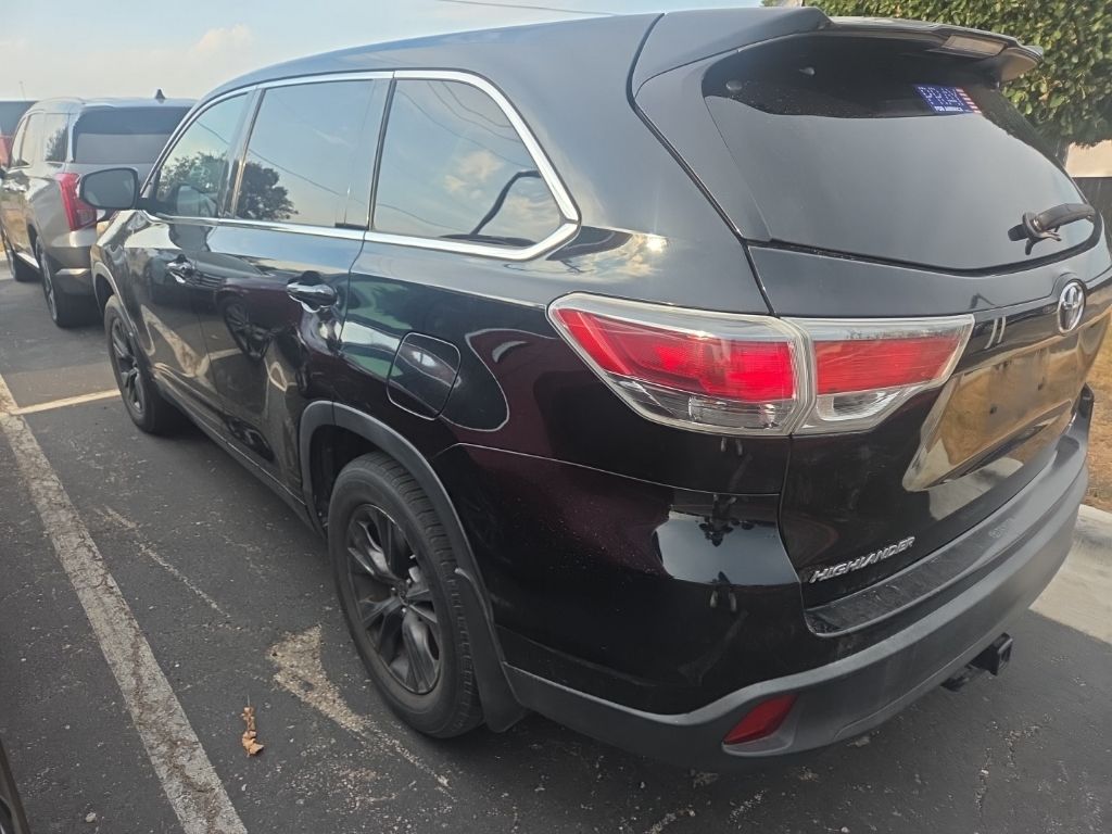 Thumbnail: 2015 Toyota Highlander - 5