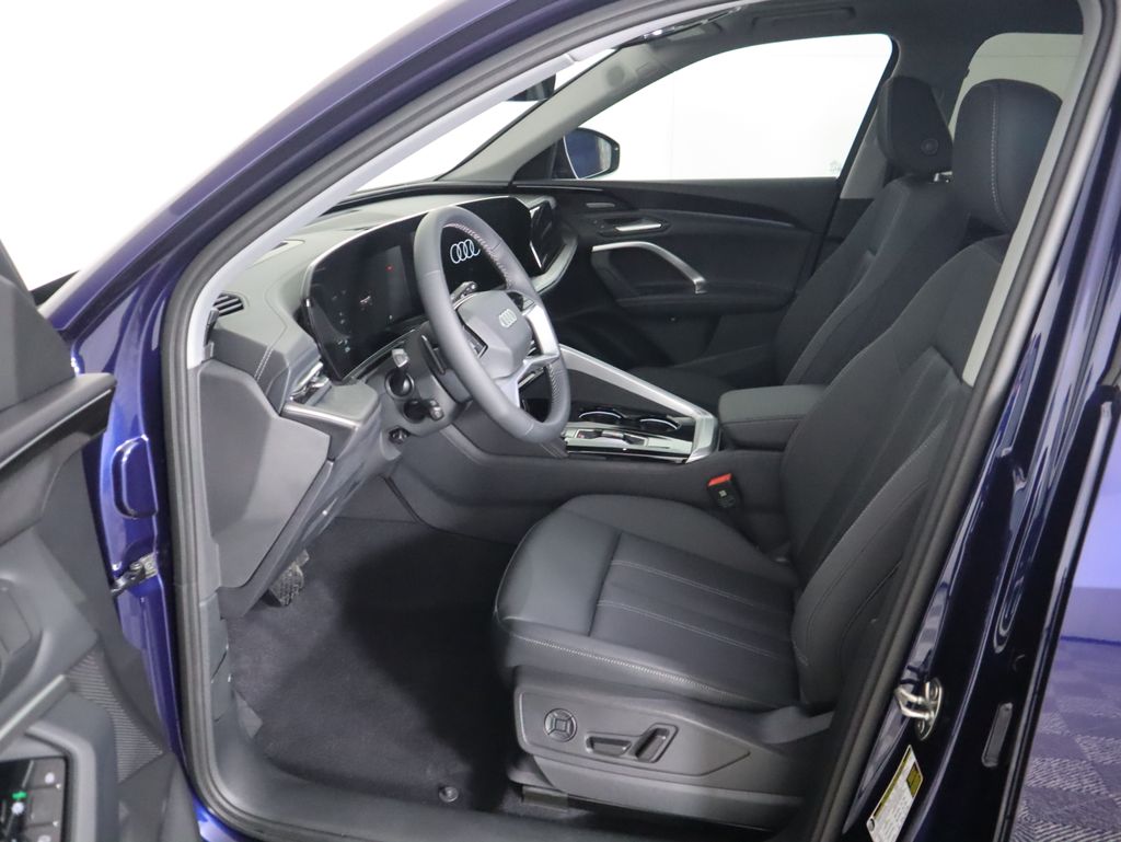 Thumbnail: 2025 Audi Q5 - 21