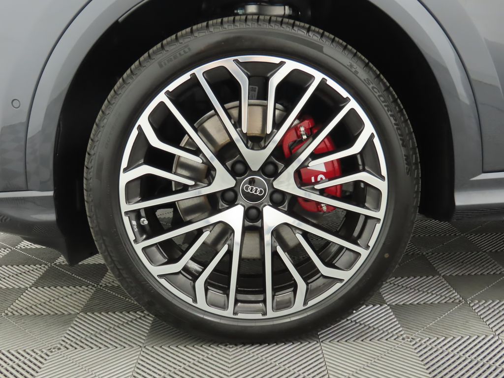 Thumbnail: 2025 Audi SQ5 - 32